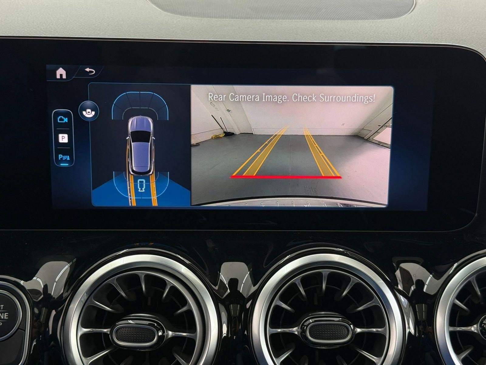 New 2026 Mercedes-Benz GLA 35 AMG 4MATIC image 30