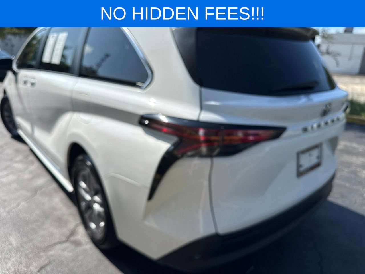 Used 2021 Toyota Sienna LE FWD image 5