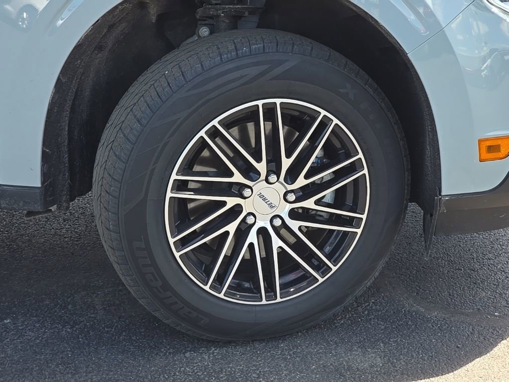 Used 2023 Ford Maverick XL FWD image 44