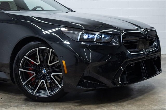 New 2026 BMW M5 image 7