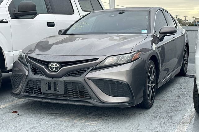 Certified 2023 Toyota Camry SE image 1