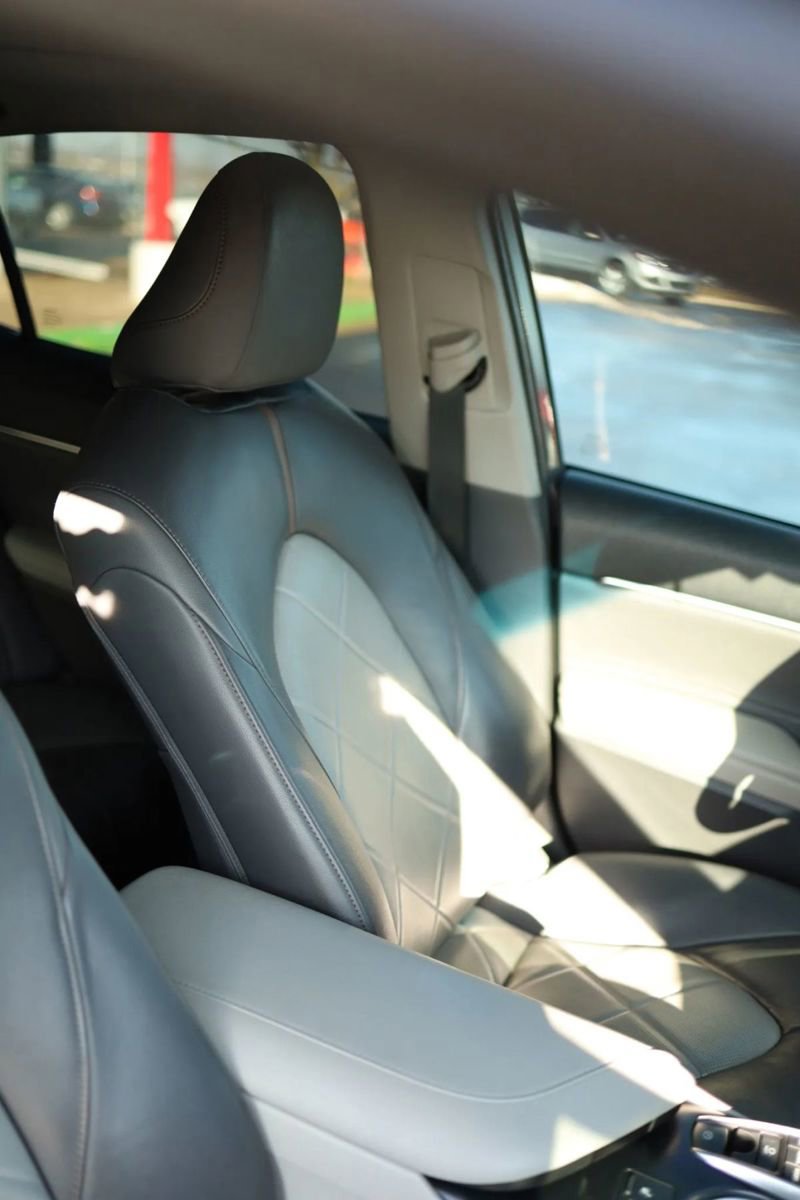 Used 2018 Toyota Camry XLE w/ Driver Assist Package FWD image 53