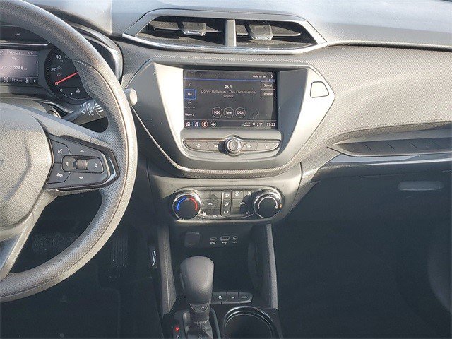 Certified 2022 Chevrolet TrailBlazer LT w/ Driver Confidence Package image 15