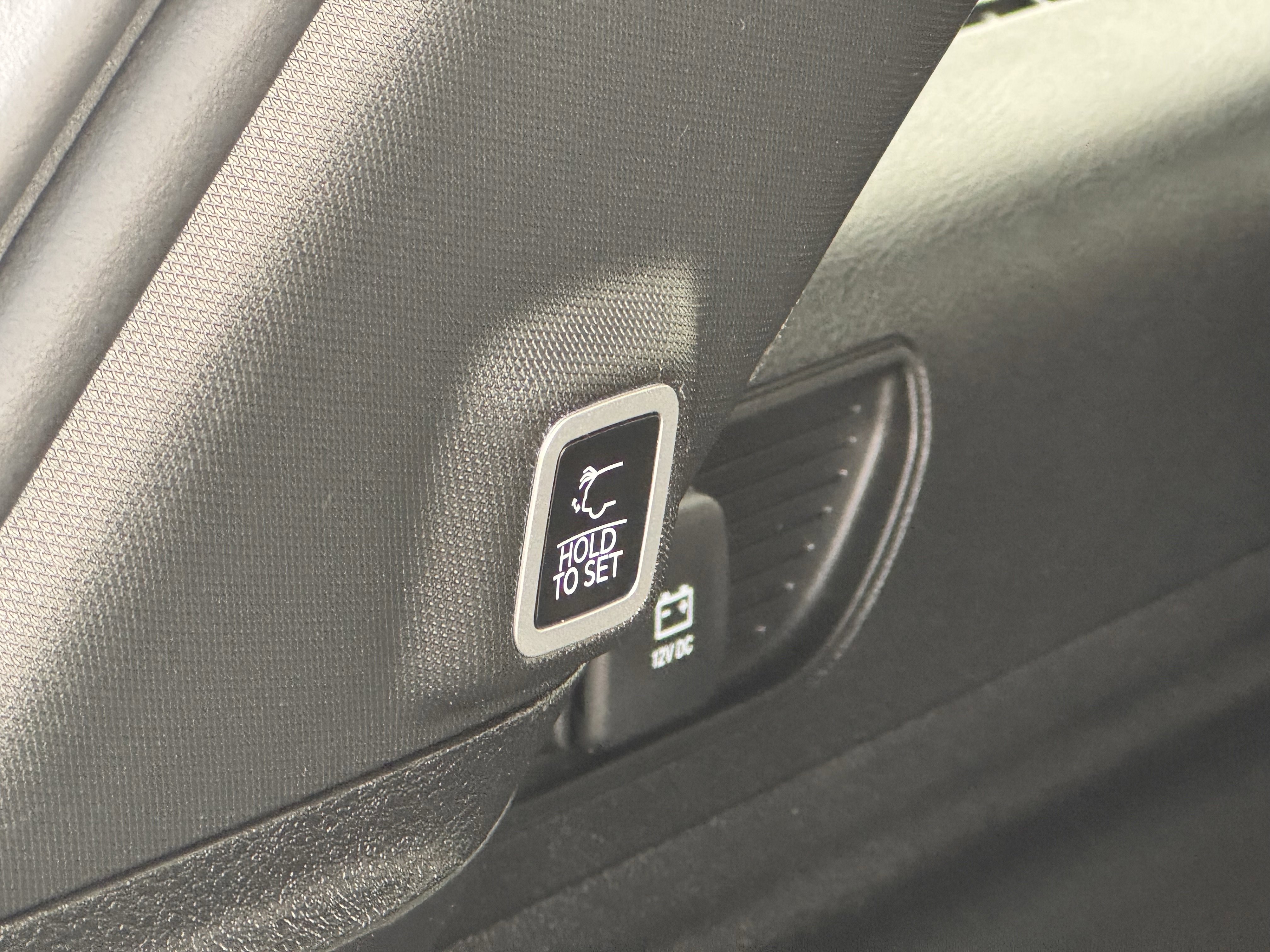 Used 2024 Jeep Grand Cherokee Limited 4xe image 33