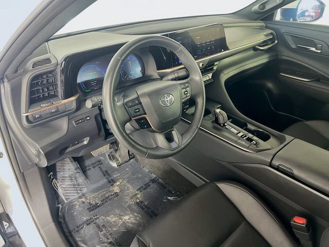 Used 2023 Toyota Crown AWD/4WD image 11