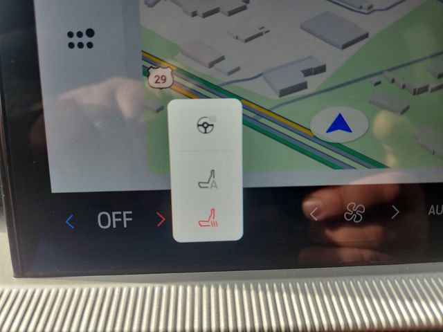 Certified 2025 Ford Explorer ST-Line image 22