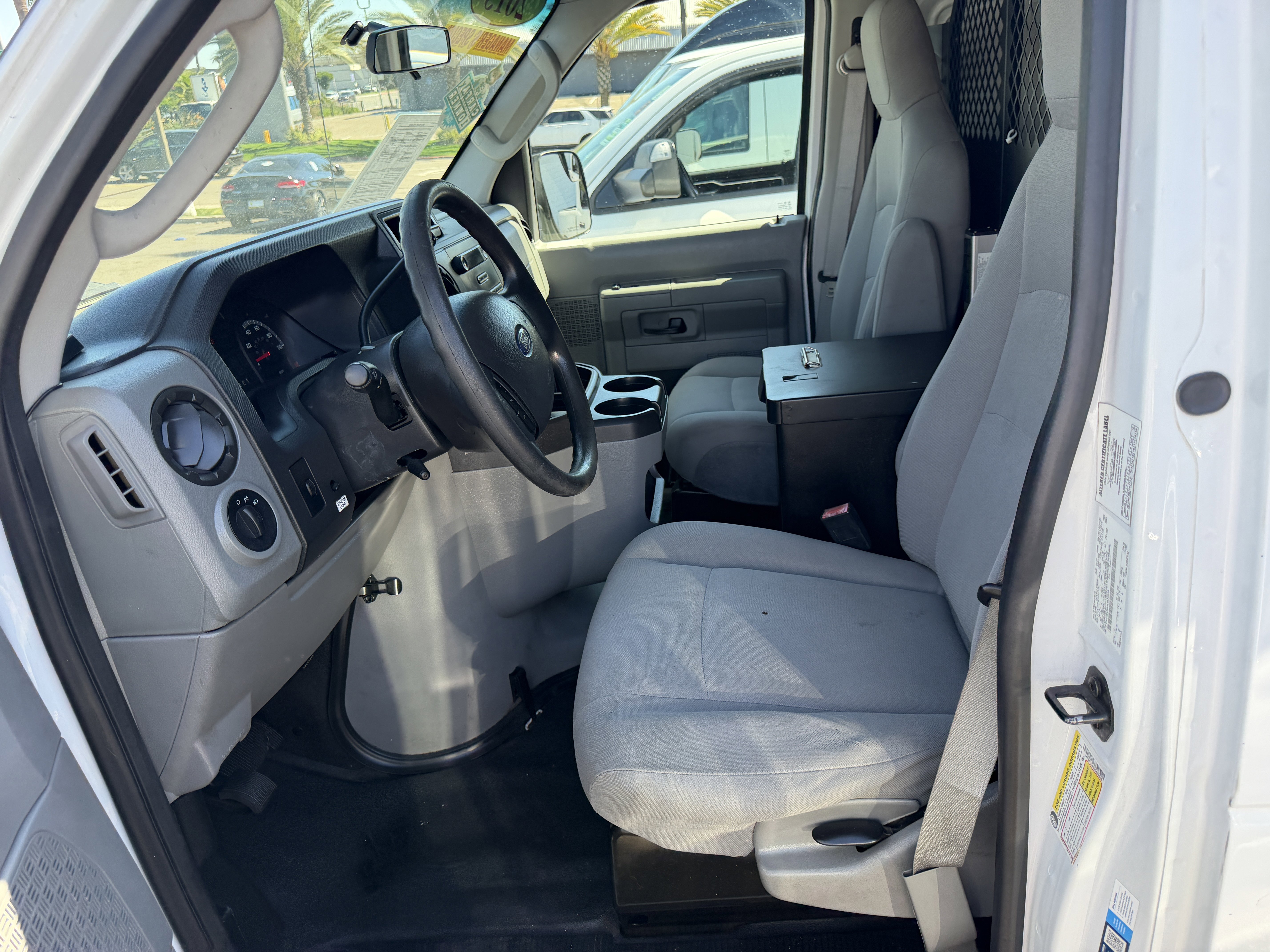 Used 2013 Ford E-150 and Econoline 150 RWD image 18