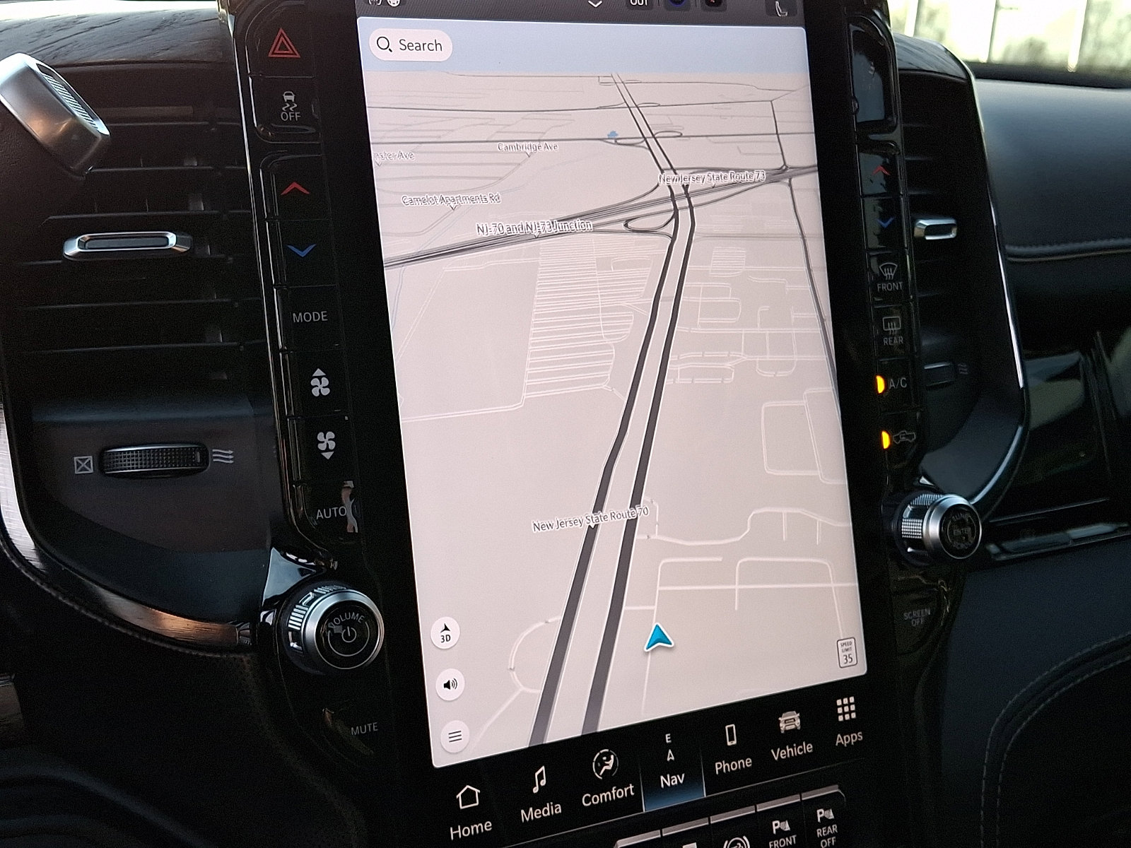 Used 2026 RAM 2500 Limited image 19