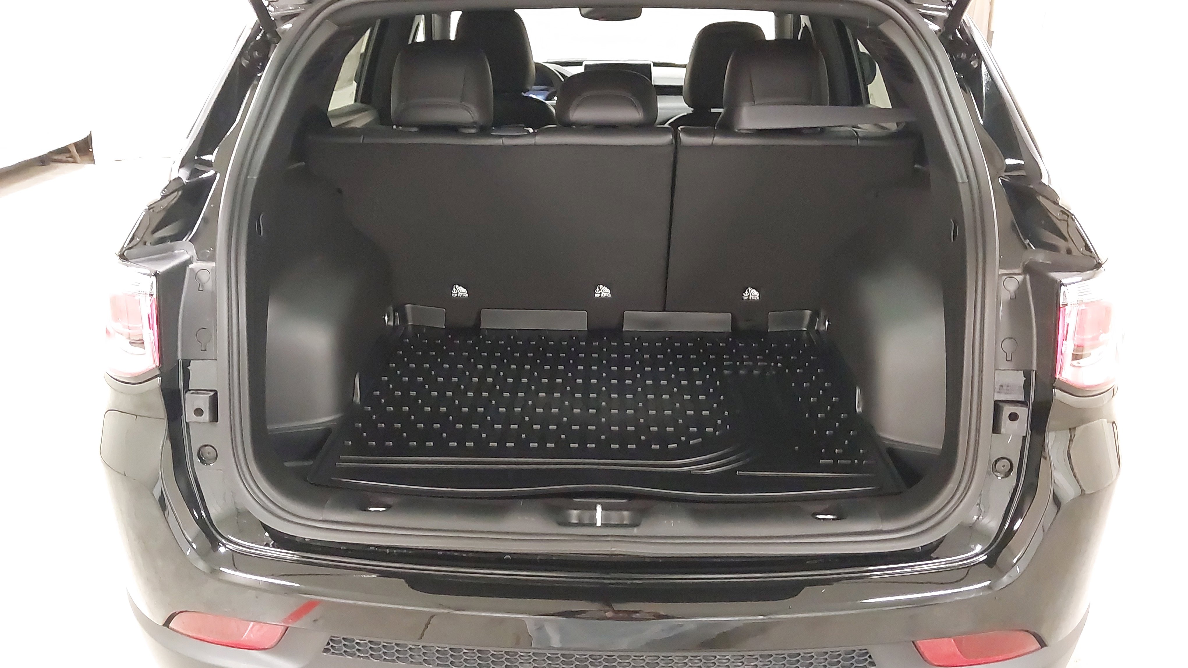 New 2026 Jeep Compass Latitude image 27