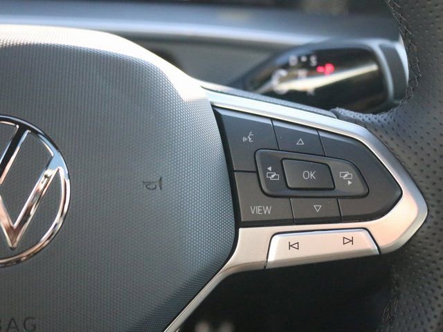 New 2026 Volkswagen Tiguan SE R-Line image 16