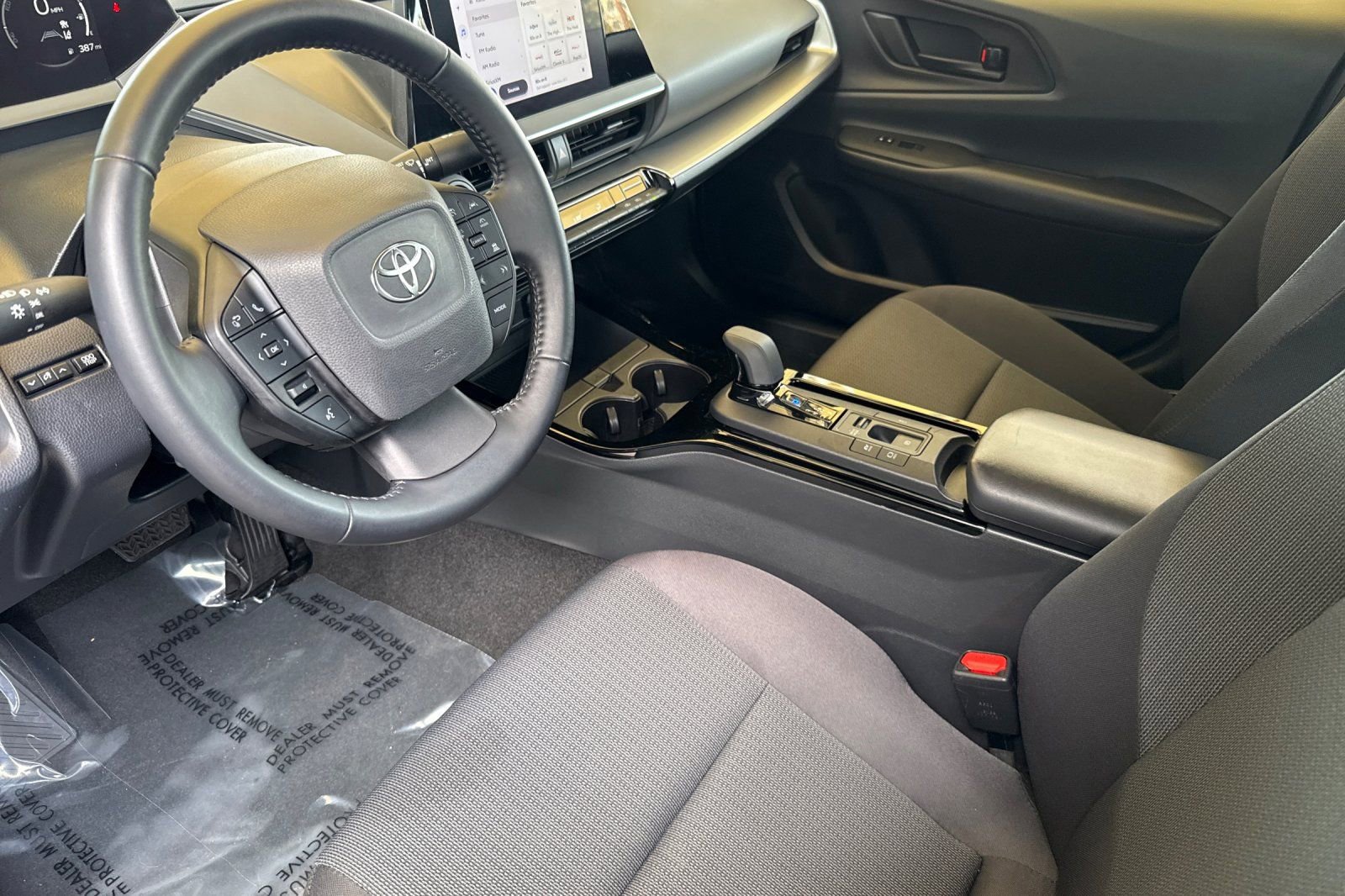 Used 2023 Toyota Prius LE image 11