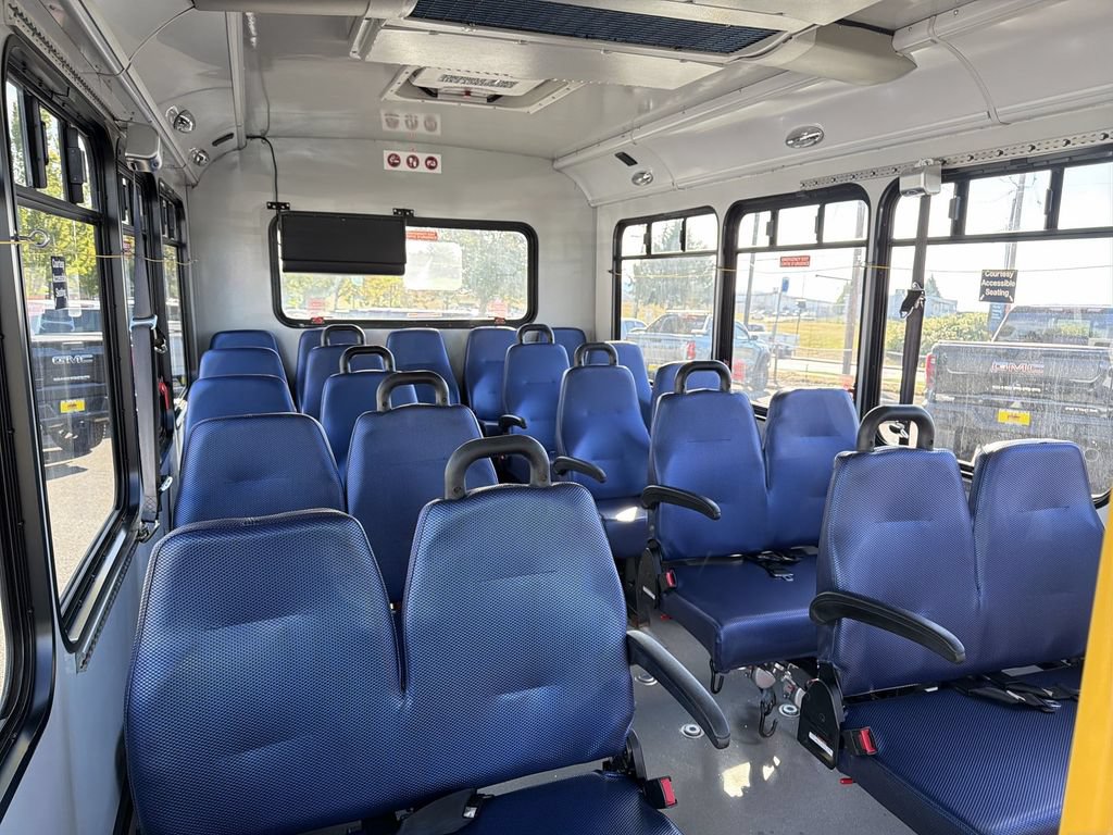 Used 2020 Chevrolet Express 4500 w/ Shuttle Bus Package RWD image 23