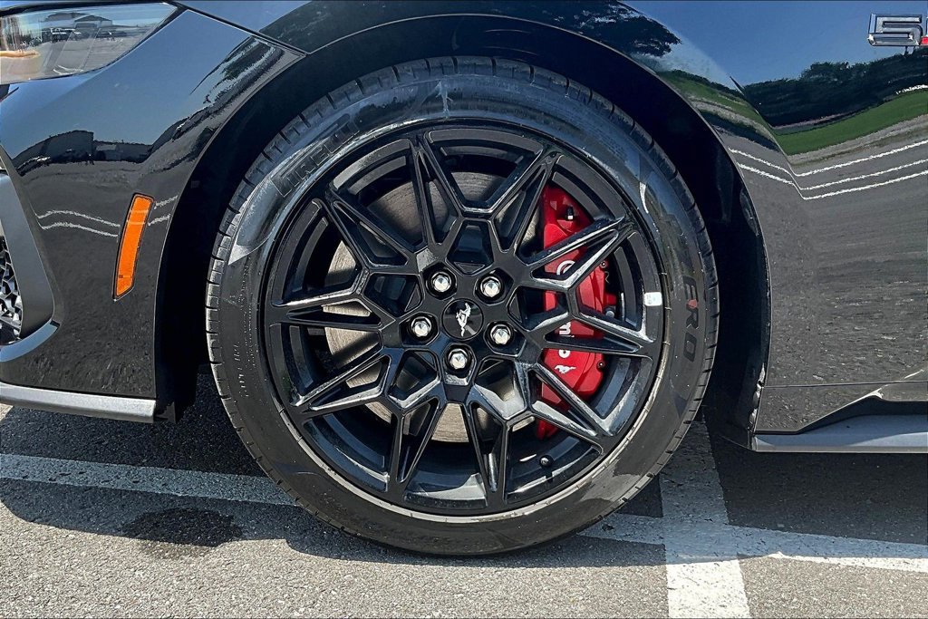 New 2026 Ford Mustang GT Premium w/ GT Performance Package RWD image 12