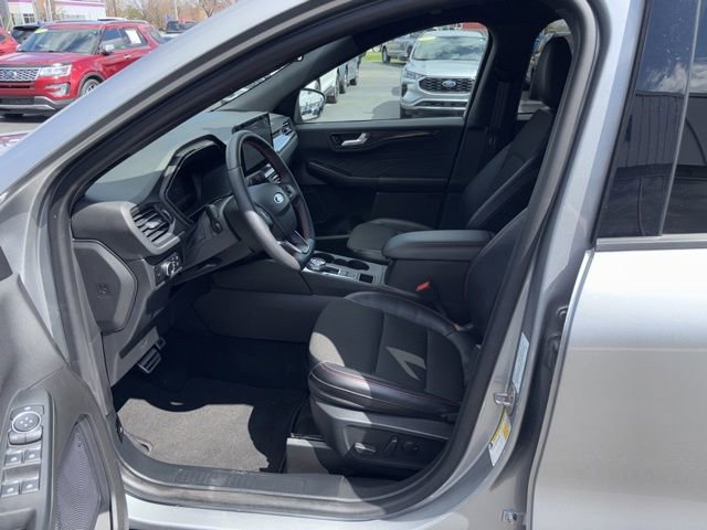 Certified 2024 Ford Escape ST-Line w/ Tech Pack #1 AWD/4WD image 23