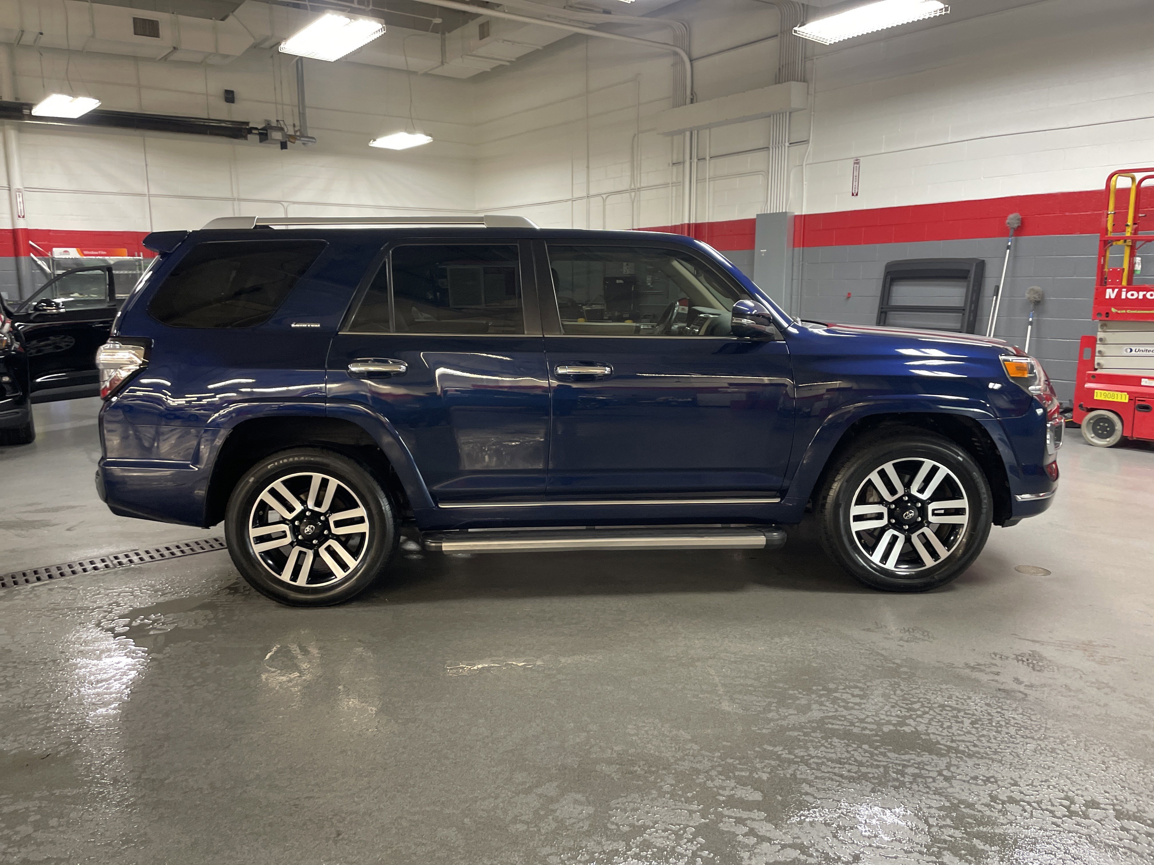 Used 2016 Toyota 4Runner Limited AWD/4WD image 11