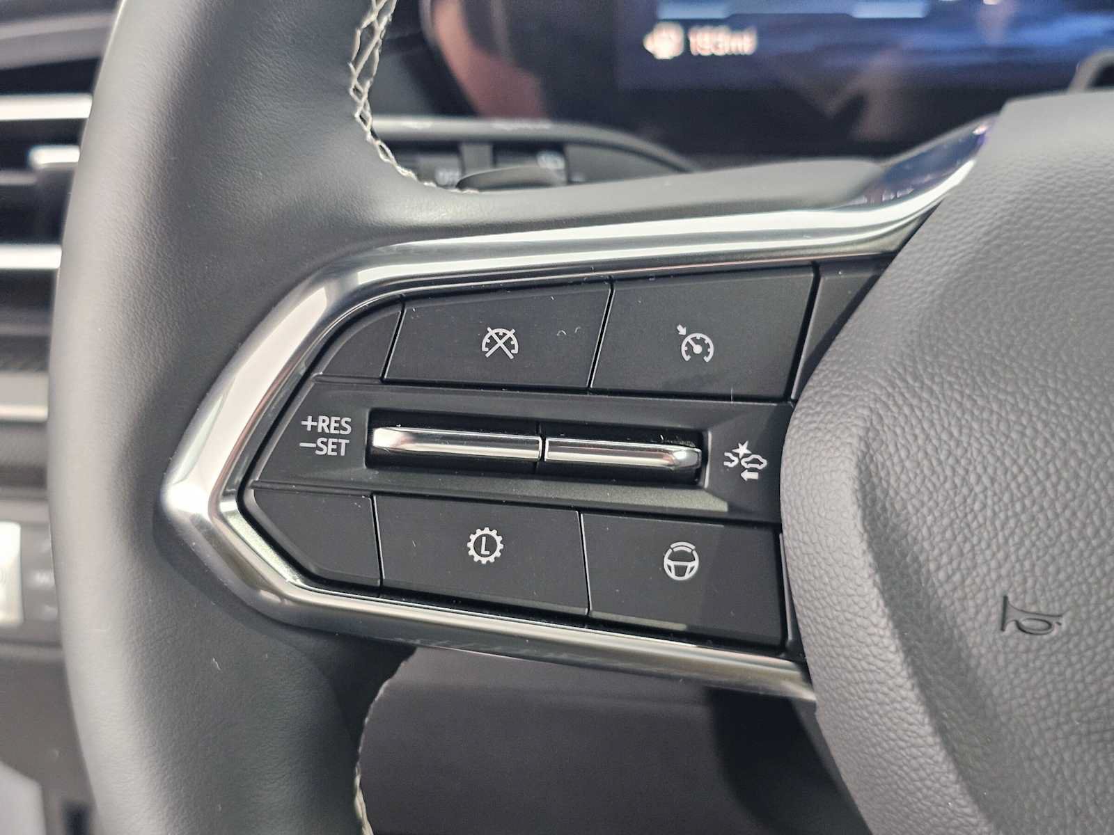Used 2026 Chevrolet Traverse LT w/ Enhanced Driving Package FWD image 29