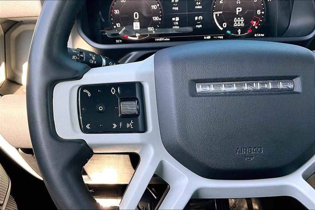 Certified 2023 Land Rover Defender 130 SE AWD/4WD image 11