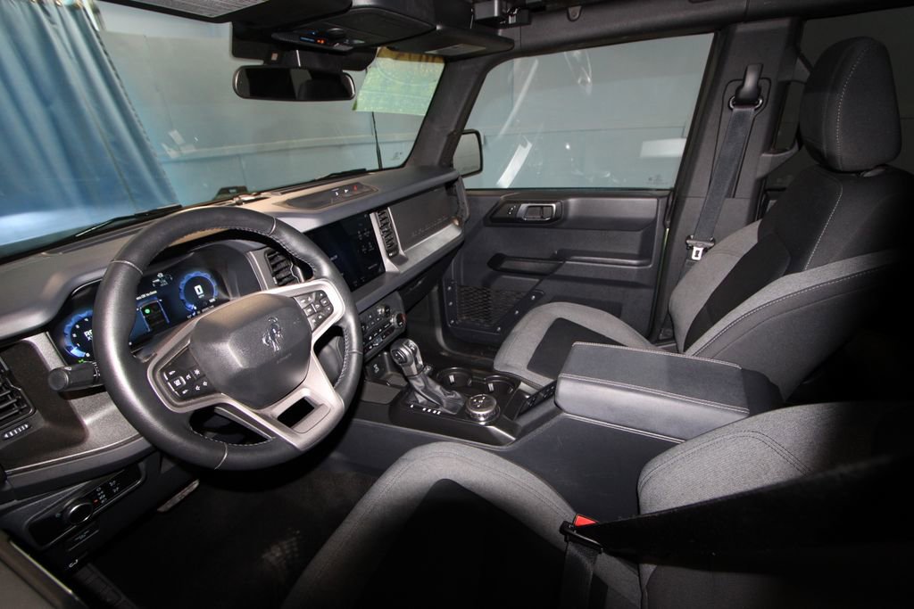 Used 2025 Ford Bronco Big Bend image 2