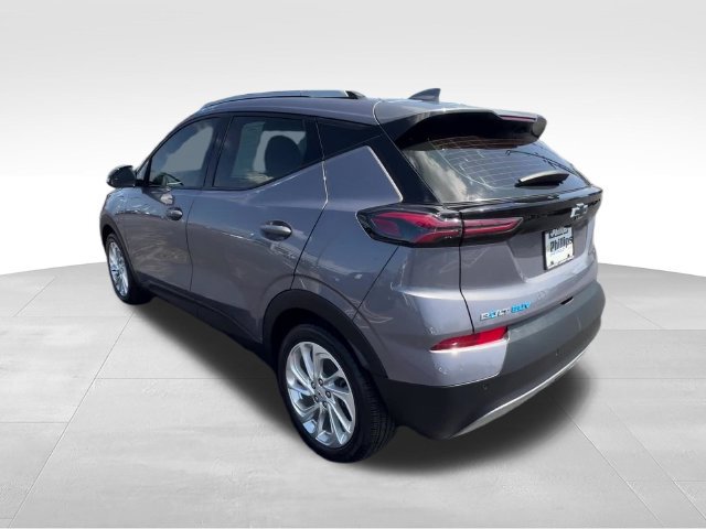 Certified 2023 Chevrolet Bolt EUV LT w/ Driver Confidence Package FWD image 4