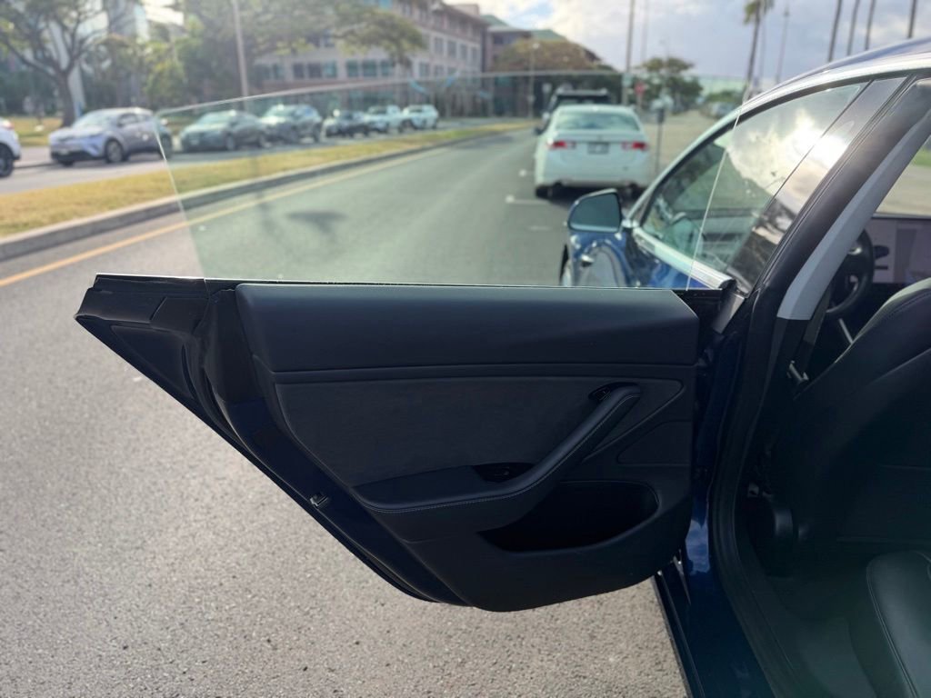 Used 2019 Tesla Model 3 Standard Range Plus RWD image 9