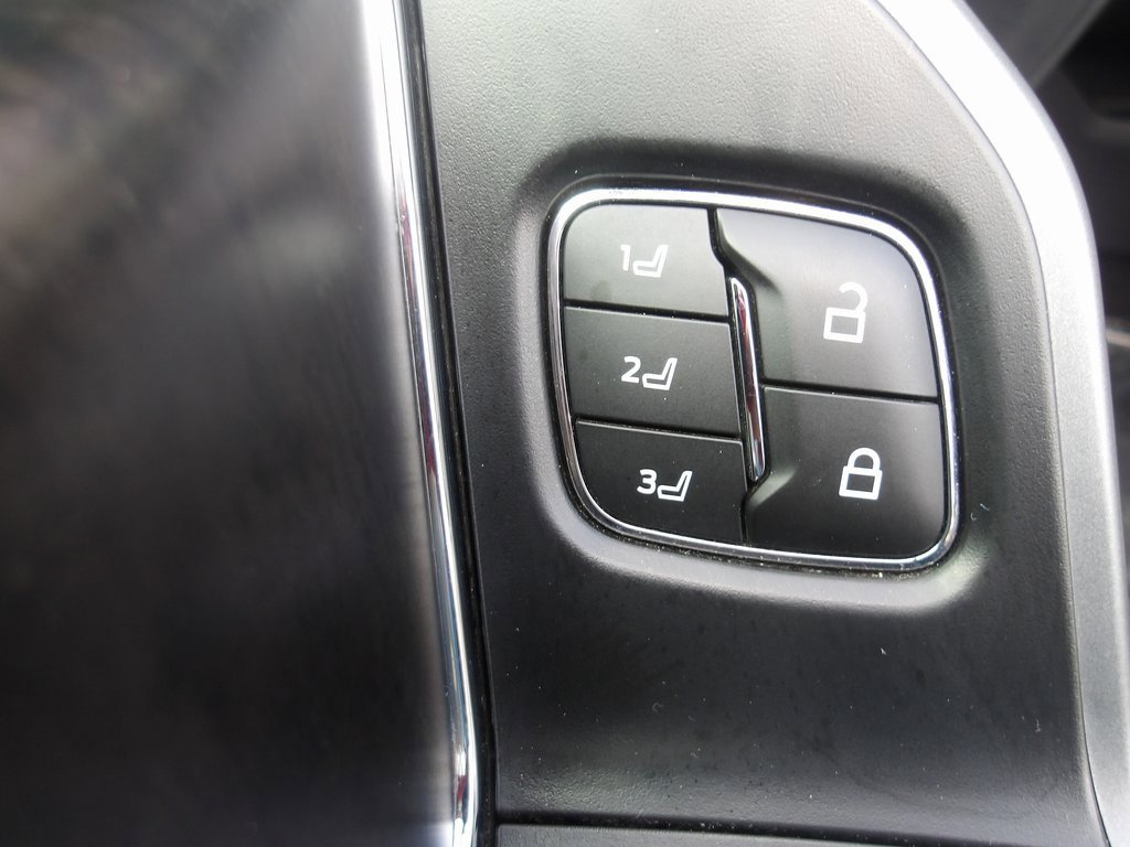 Used 2023 Ford F150 Lariat image 24