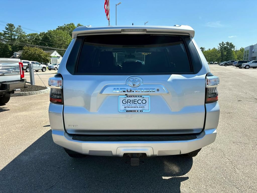Used 2018 Toyota 4Runner SR5 Premium AWD/4WD image 4