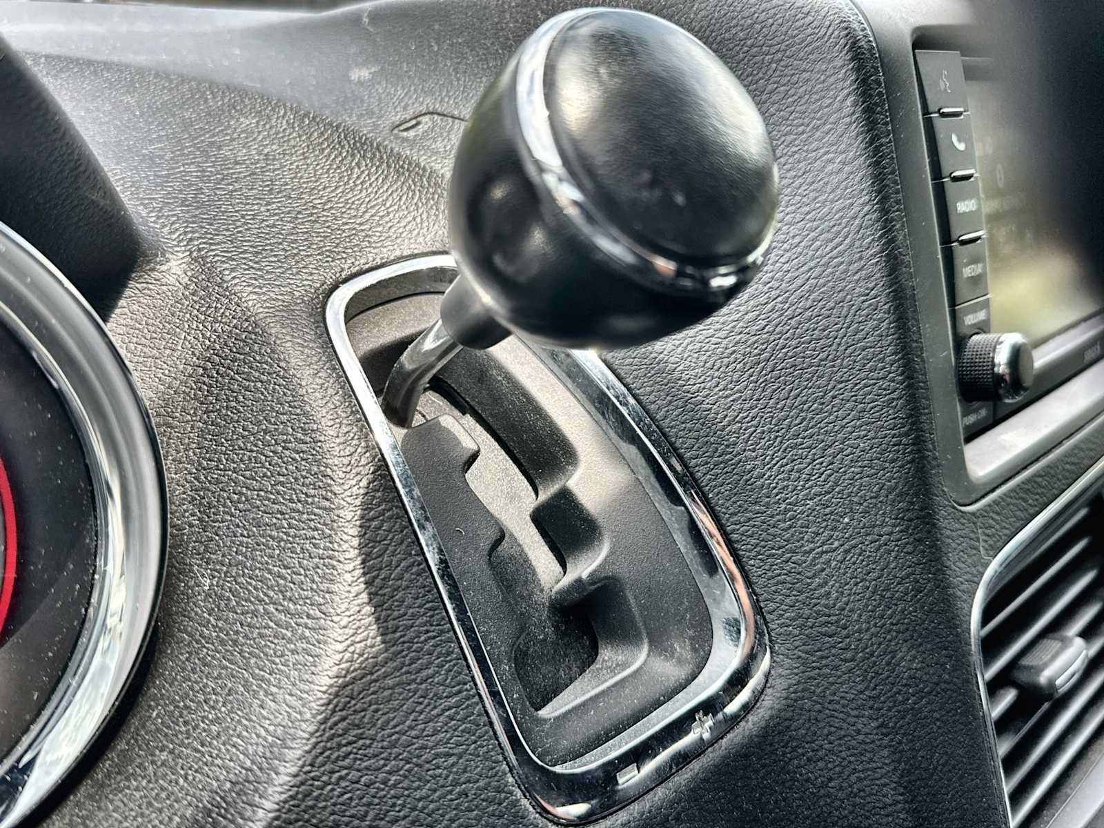 Used 2020 Dodge Grand Caravan GT FWD image 23