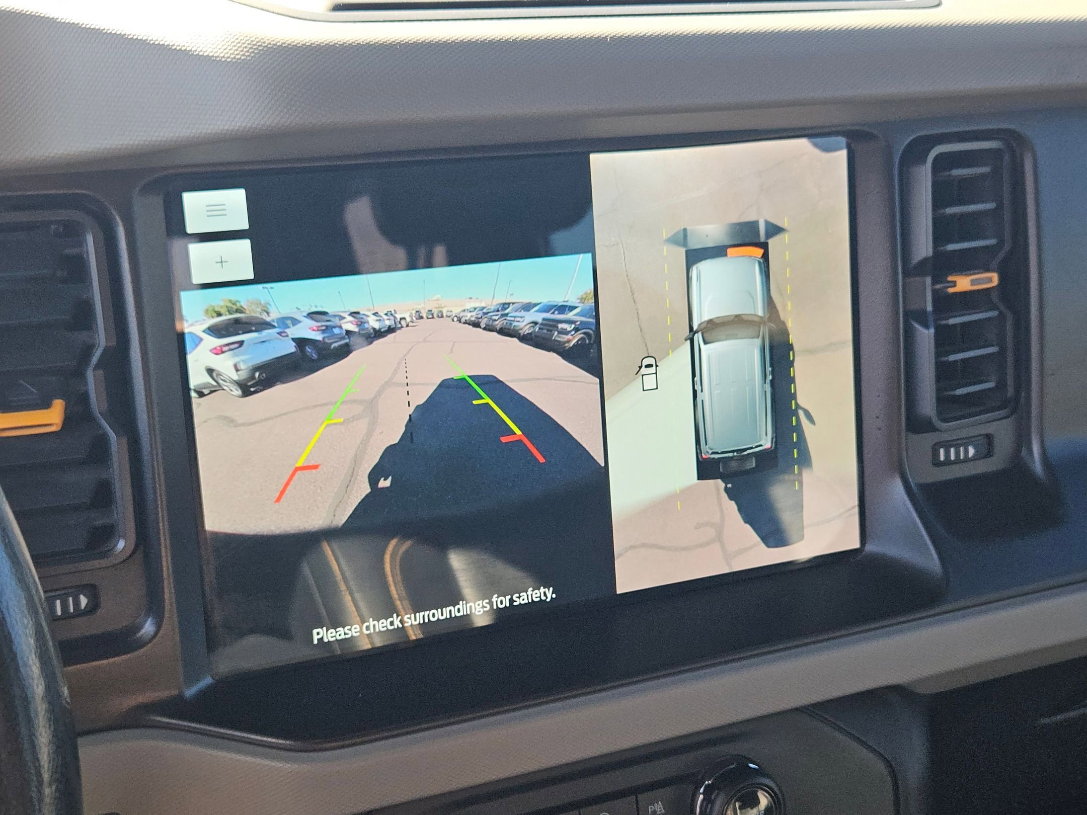 Used 2022 Ford Bronco Badlands image 15