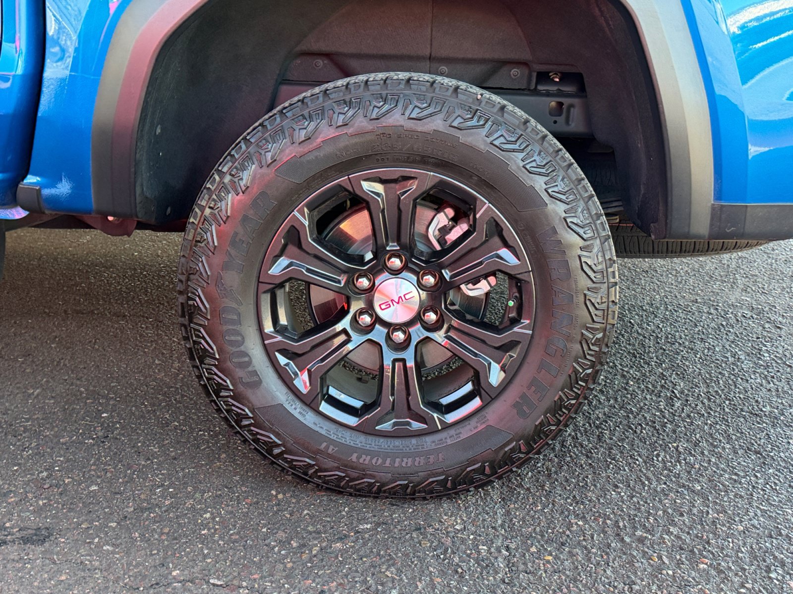 Used 2024 GMC Canyon Elevation w/ Convenience Package RWD image 28