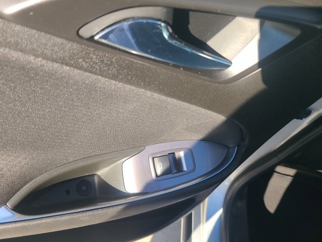 Used 2022 Chevrolet Malibu LT image 15