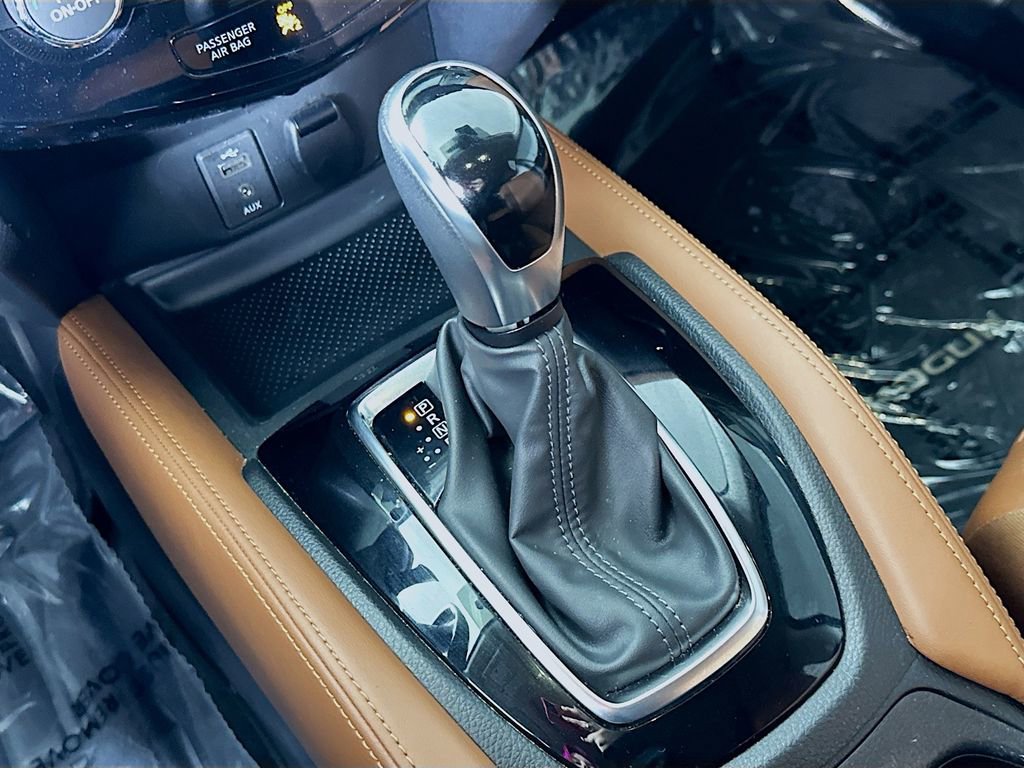 Used 2017 Nissan Rogue SL w/ SL Premium Package image 30