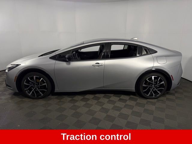 Used 2025 Toyota Prius Plug-In Hybrid image 5