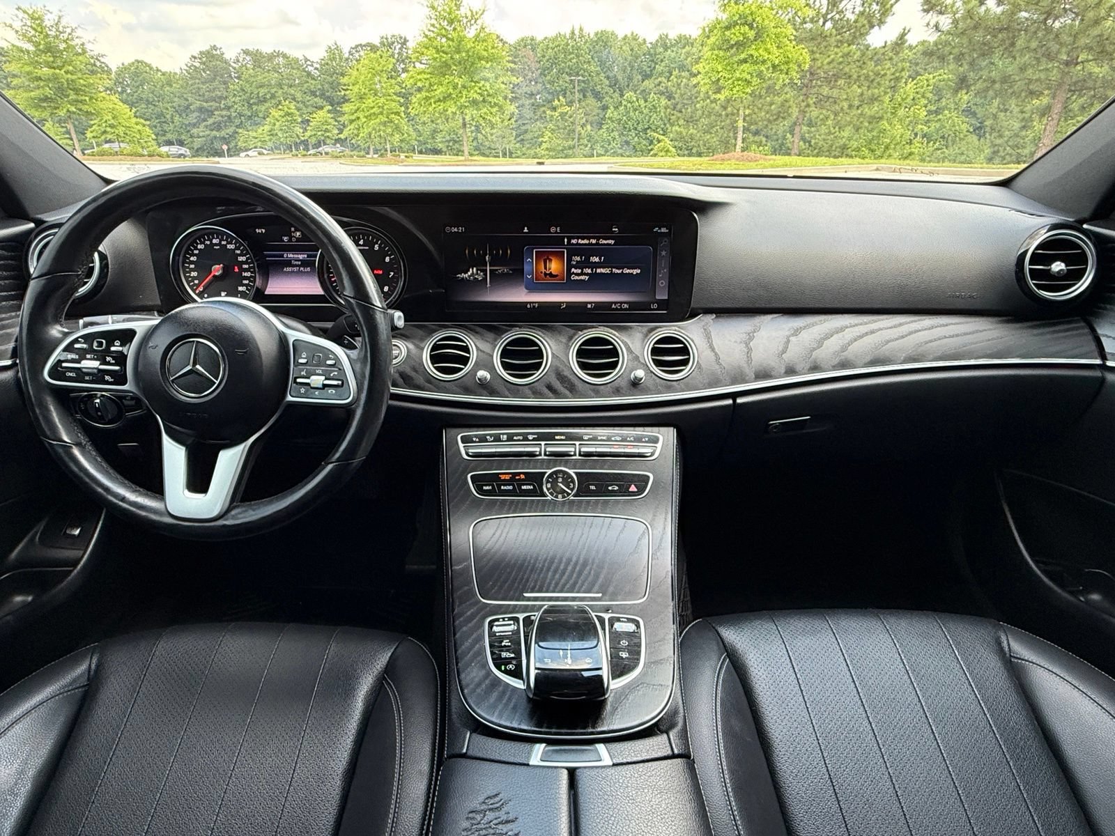 Used 2019 Mercedes-Benz E 300 4MATIC image 23