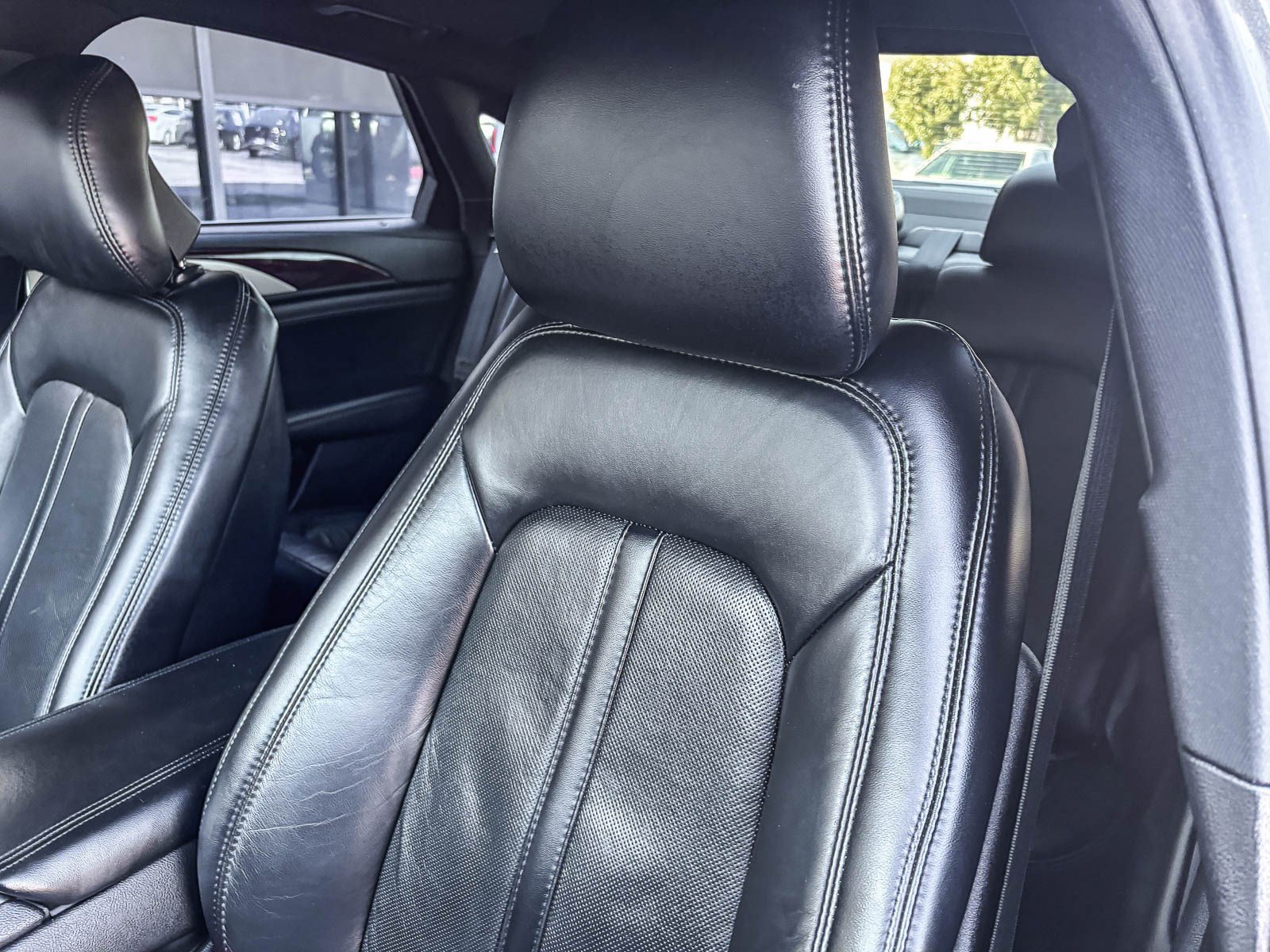 Used 2019 Lincoln MKZ Reserve FWD image 24