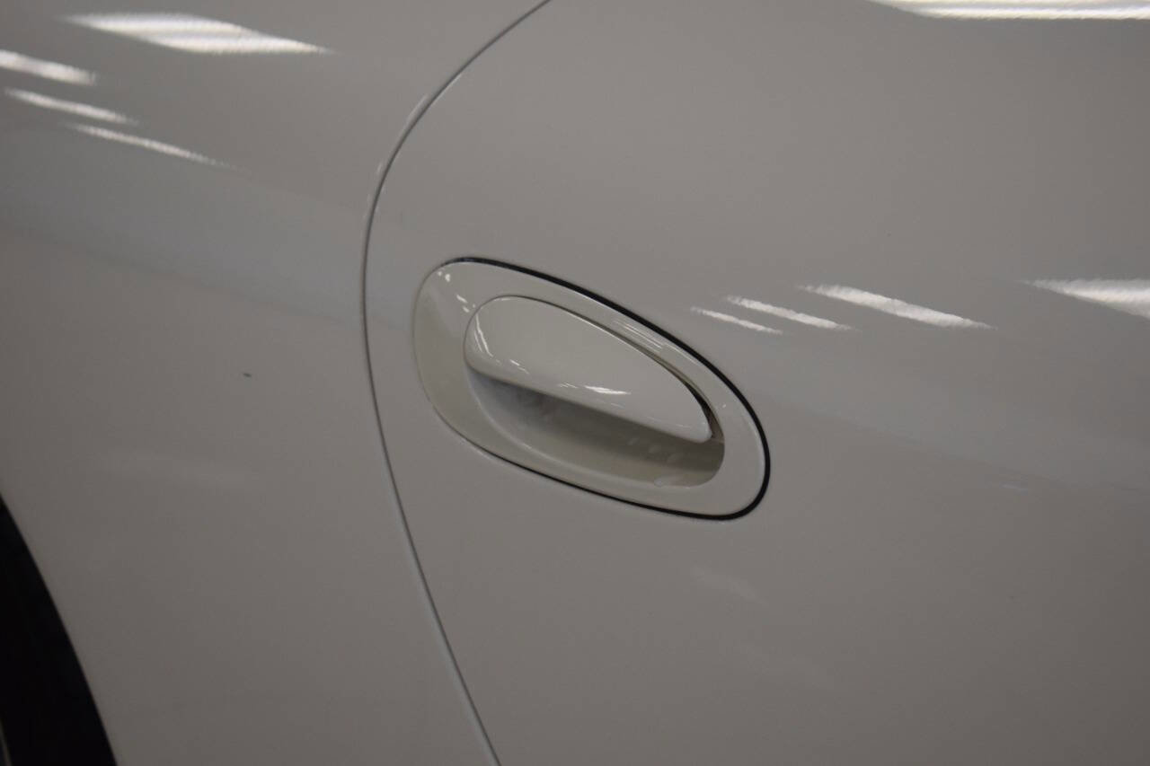 Used 2000 Porsche 911 Carrera image 15