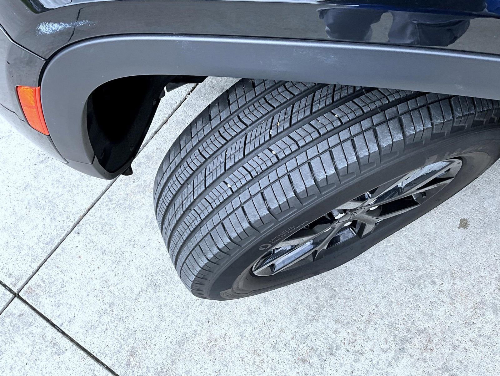 Used 2024 Jeep Grand Cherokee Altitude image 24