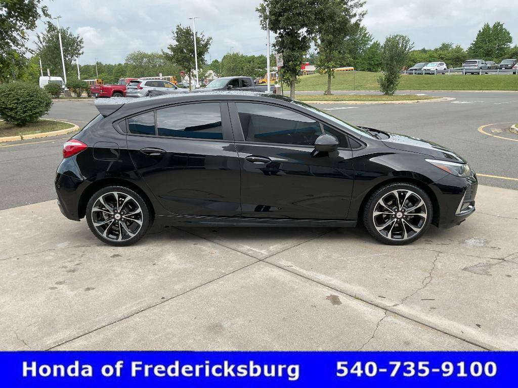Used 2019 Chevrolet Cruze Diesel w/ Sun And Sound Package FWD image 6