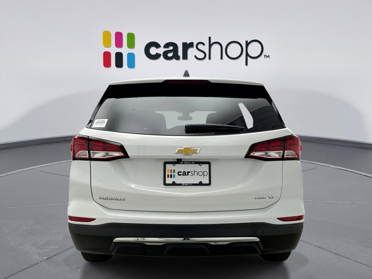 Used 2024 Chevrolet Equinox LT w/ Driver Convenience Package image 4