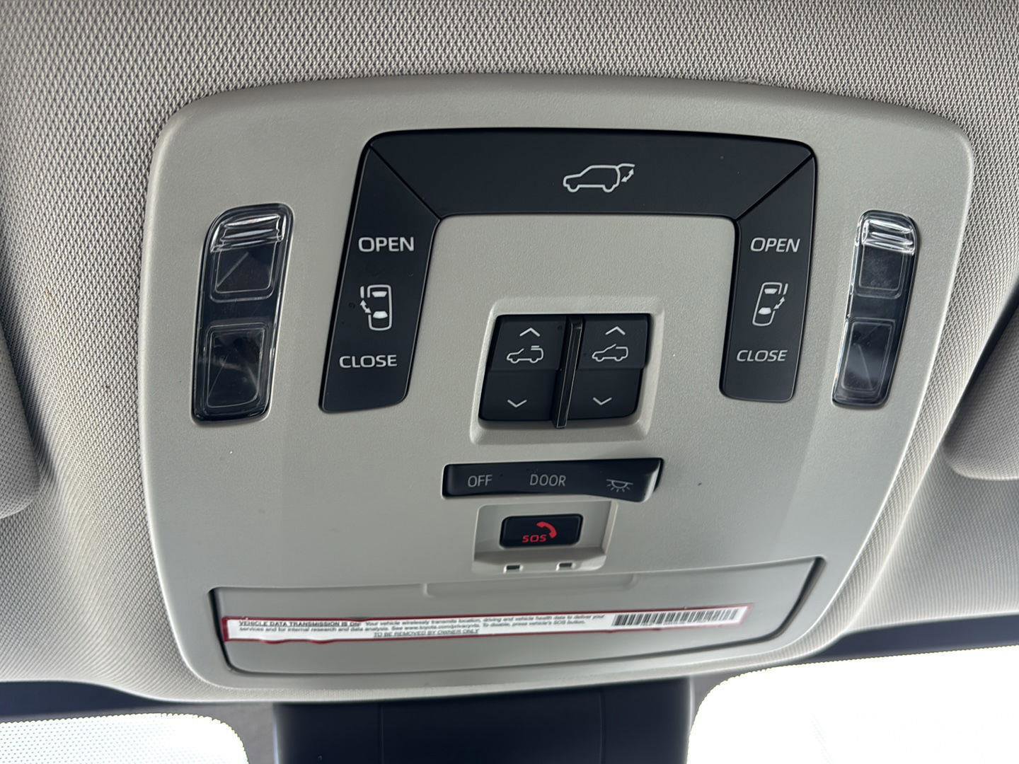 Used 2021 Toyota Sienna XLE FWD image 39