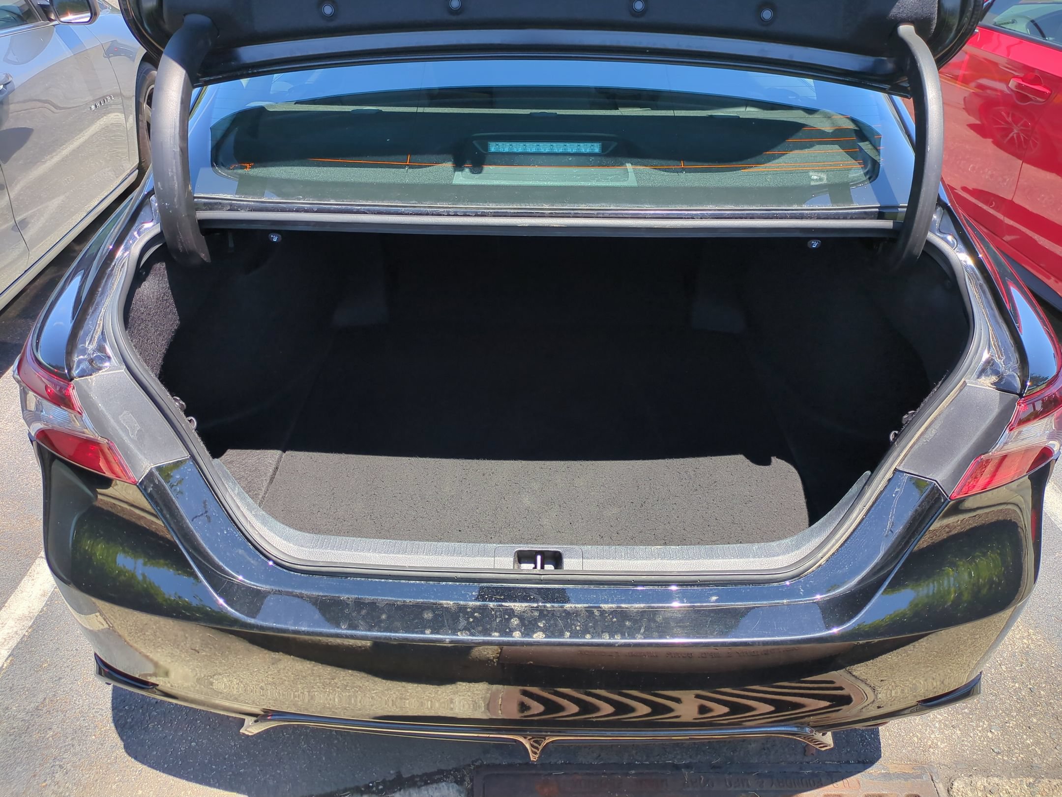 Used 2024 Toyota Camry SE FWD image 30