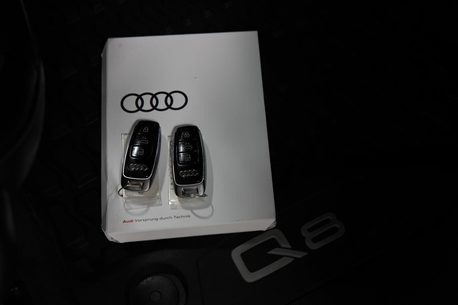 Used 2021 Audi Q8 Premium Plus w/ Premium Plus Package image 44
