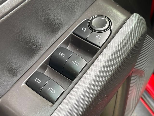 Used 2024 GMC Canyon Elevation w/ Convenience Package image 17