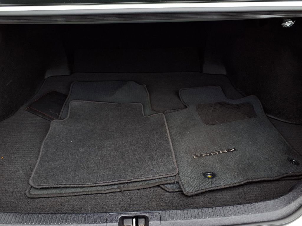 Used 2024 Toyota Camry SE FWD image 20