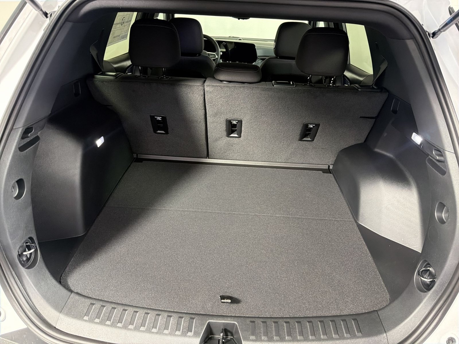 New 2027 Chevrolet Equinox LT w/ Safety and Technology Package FWD image 25