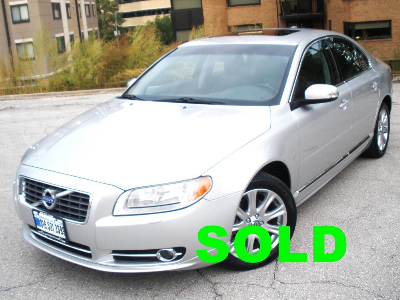 Used 2010 Volvo S80 3.2 image 1