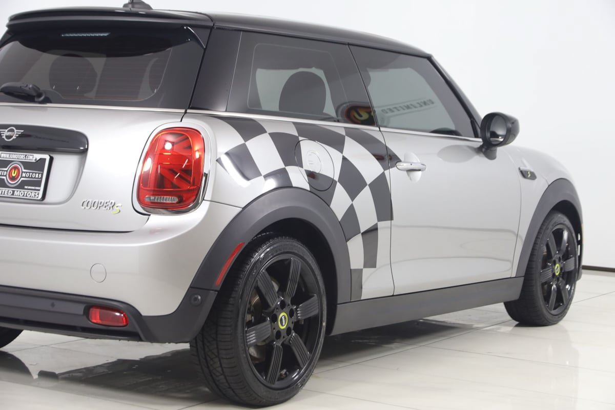 Used 2024 MINI Cooper SE FWD image 44