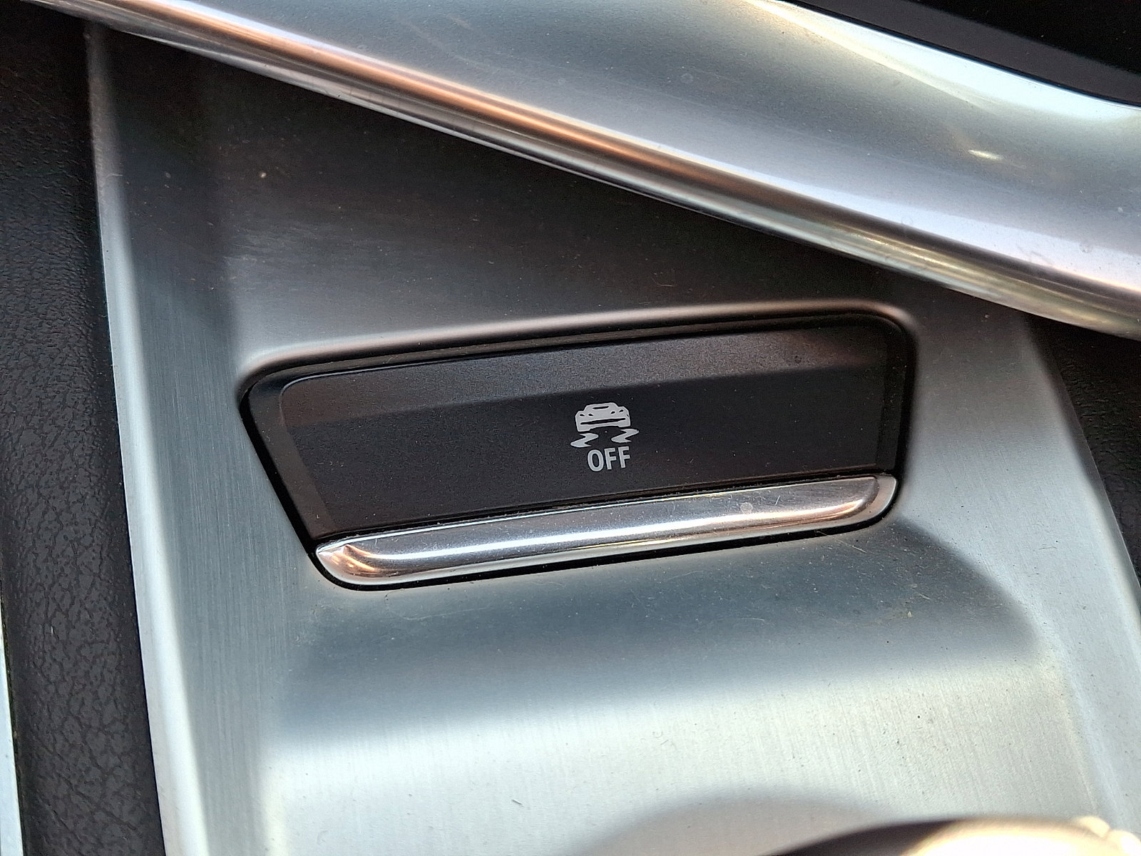 Used 2020 Chevrolet Corvette Stingray Coupe w/ Z51 Performance Package image 21