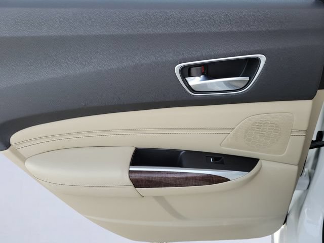 Used 2019 Acura TLX w/ Technology Package FWD image 9