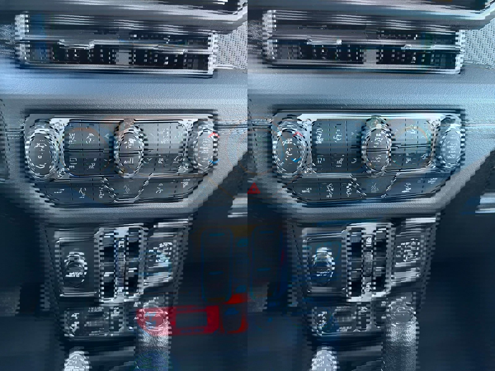 New 2026 Jeep Gladiator Mojave image 28