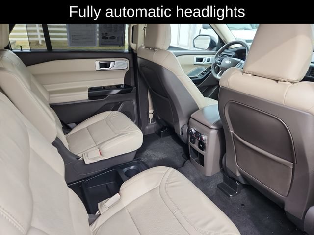 Used 2020 Ford Explorer Platinum w/ Premium Technology Package AWD/4WD image 31